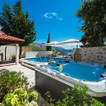 Tereza With Private Pool, Jacuzzi & Sea View *