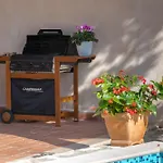Villa Tereza With Private Pool, Jacuzzi & Sea View Mlini