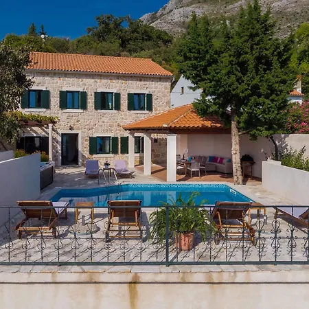 Tereza With Private Pool, Jacuzzi & Sea View Willa Mlini