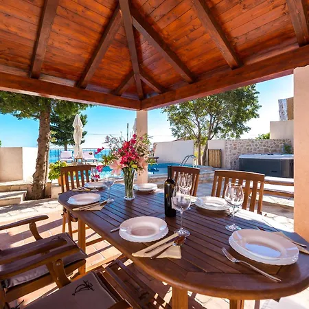Villa Tereza With Private Pool, Jacuzzi & Sea View *