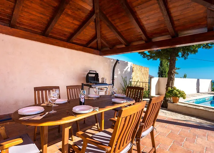 Tereza With Private Pool, Jacuzzi & Sea View * Mlini