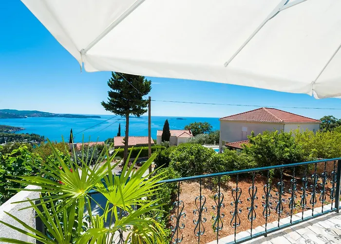 Villa Tereza With Private Pool, Jacuzzi & Sea View