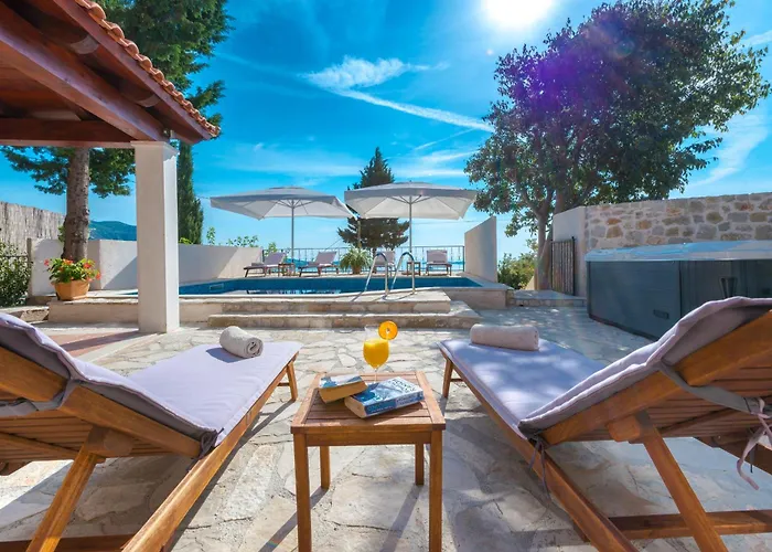 Tereza With Private Pool, Jacuzzi & Sea View *