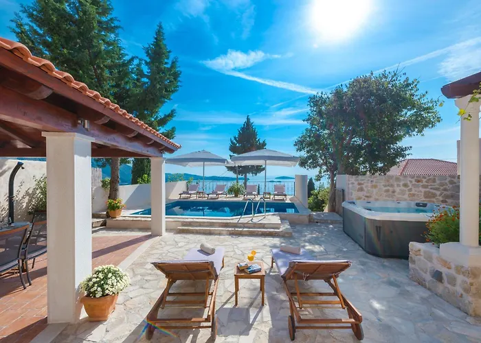 Tereza With Private Pool, Jacuzzi & Sea View Villa