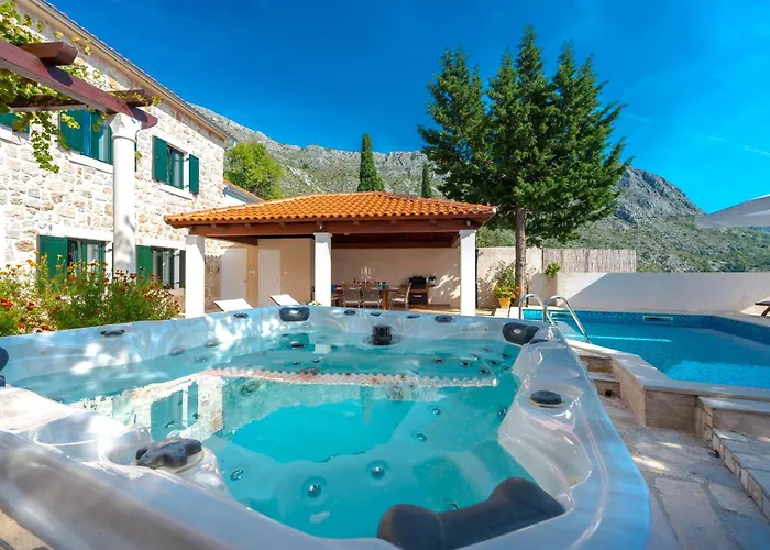 Villa Tereza With Private Pool, Jacuzzi & Sea View